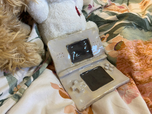 Ceramic DS